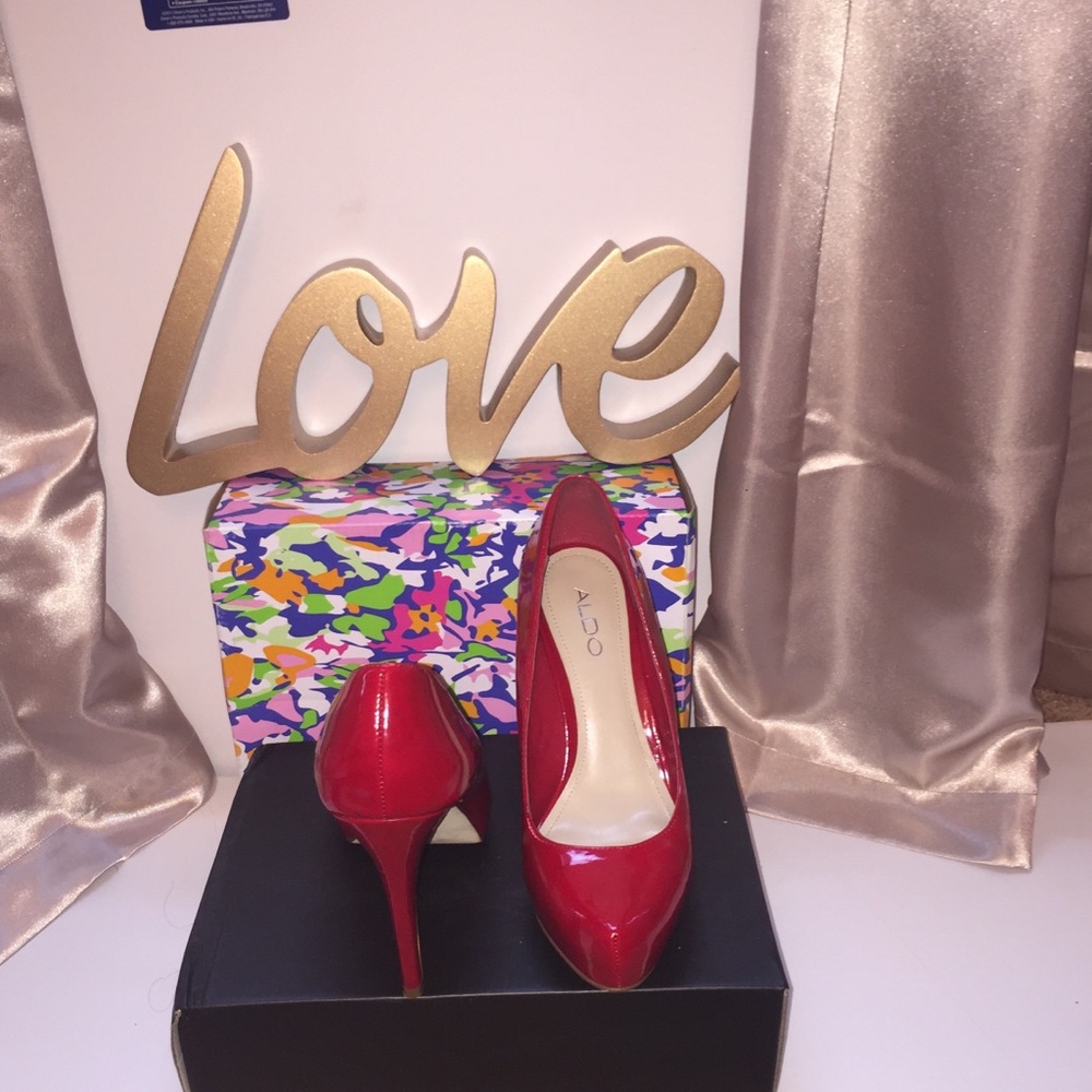 Patent leather sexy red heel